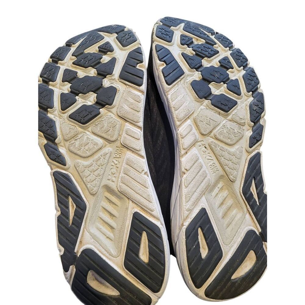 Hoka Sneakers Men's 11 D Black White Arahi 6 Stability Running Shoes - Picture 4 of 6